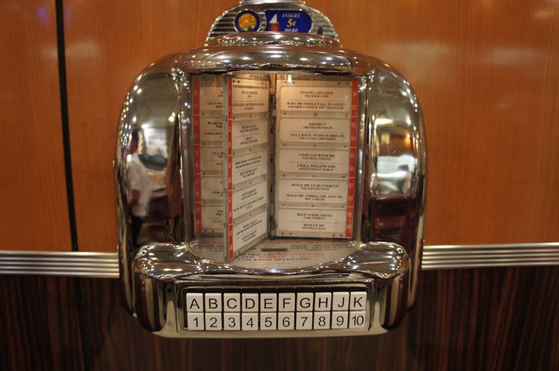 Para pedir música no johnny rockets